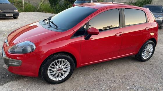 FIAT PUNTO 1.6 ESSENCE 16V FLEX 4P MANUAL